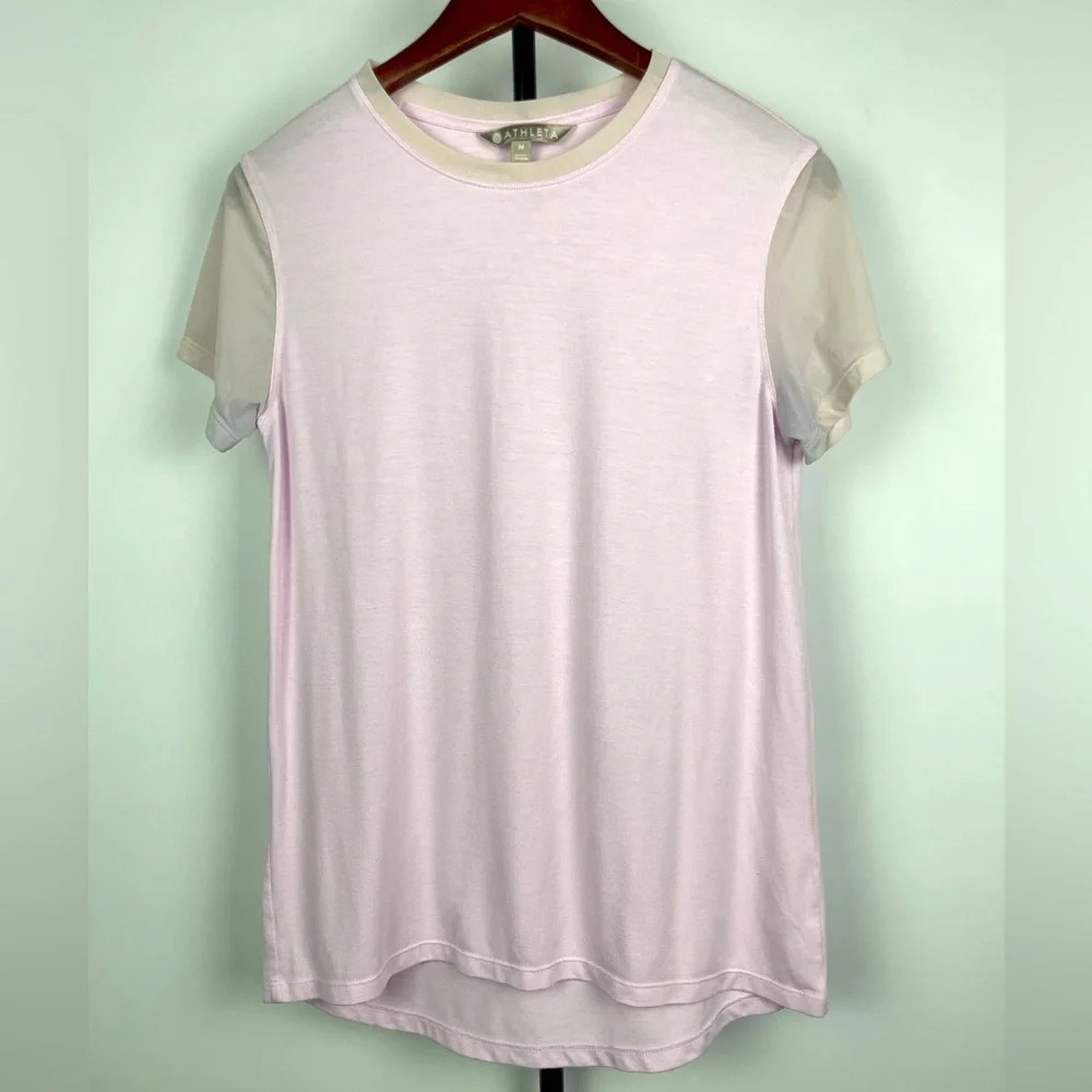Athleta Light Purple Pink‎ Mesh Short Sleeve Athletic Multimedia T-Shirt
